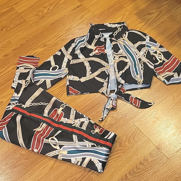 NWOT 2 Piece Gold Chain Belt Red Green Stripe Print Outfit - Picture 12 of 12